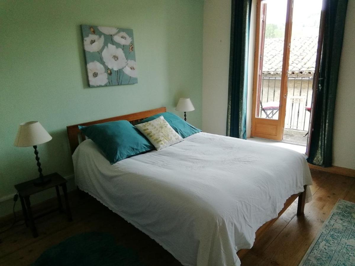 Aux Douces Nuits De Rivel Bed & Breakfast Ngoại thất bức ảnh